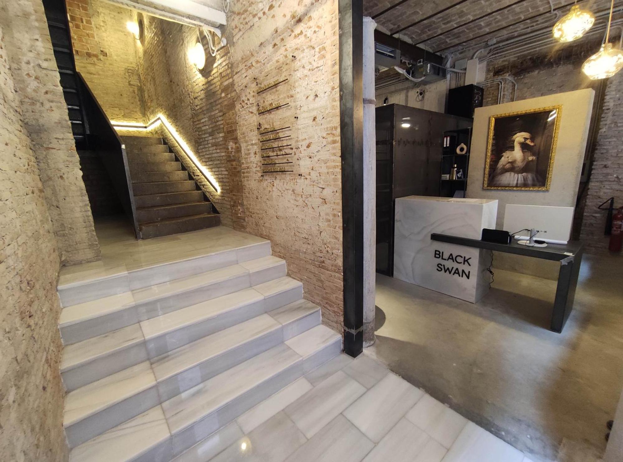 Black Swan Hostel Granada — Photos 3